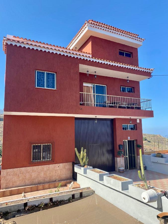 منزل الضيف Fasnia  في Naomi'S House المظهر الخارجي الصورة